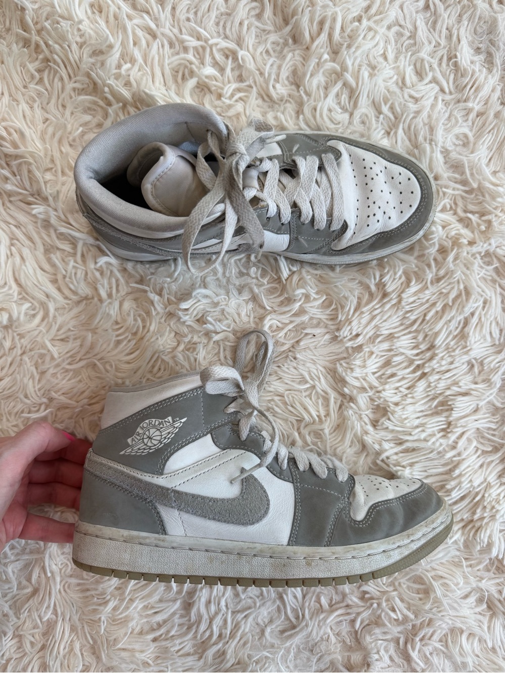 Nike Air Jordan 1 Mid Grey White Suede Leather High Top Sneakers US 6